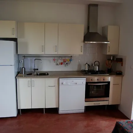 Quinta Da Falesia - Casa Amarela Feriehus *