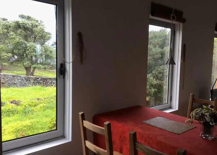 Quinta Da Falésia - Casa Amarela Ponta Delgada