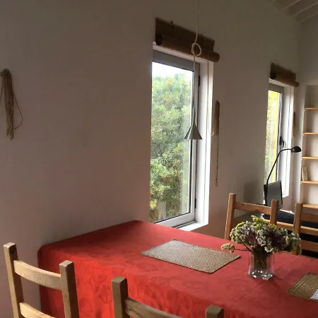 Quinta Da Falesia - Casa Amarela Дом отдыха Понта-Делгада