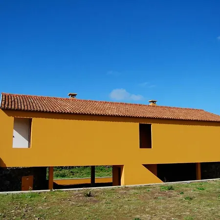 Quinta Da Falesia - Casa Amarela * Ponta Delgada (Sao Miguel)