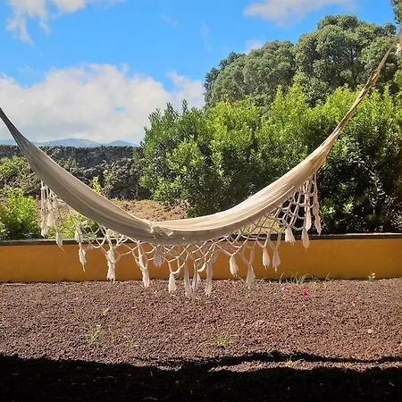 Quinta Da Falesia - Casa Amarela * Ponta Delgada (Sao Miguel)